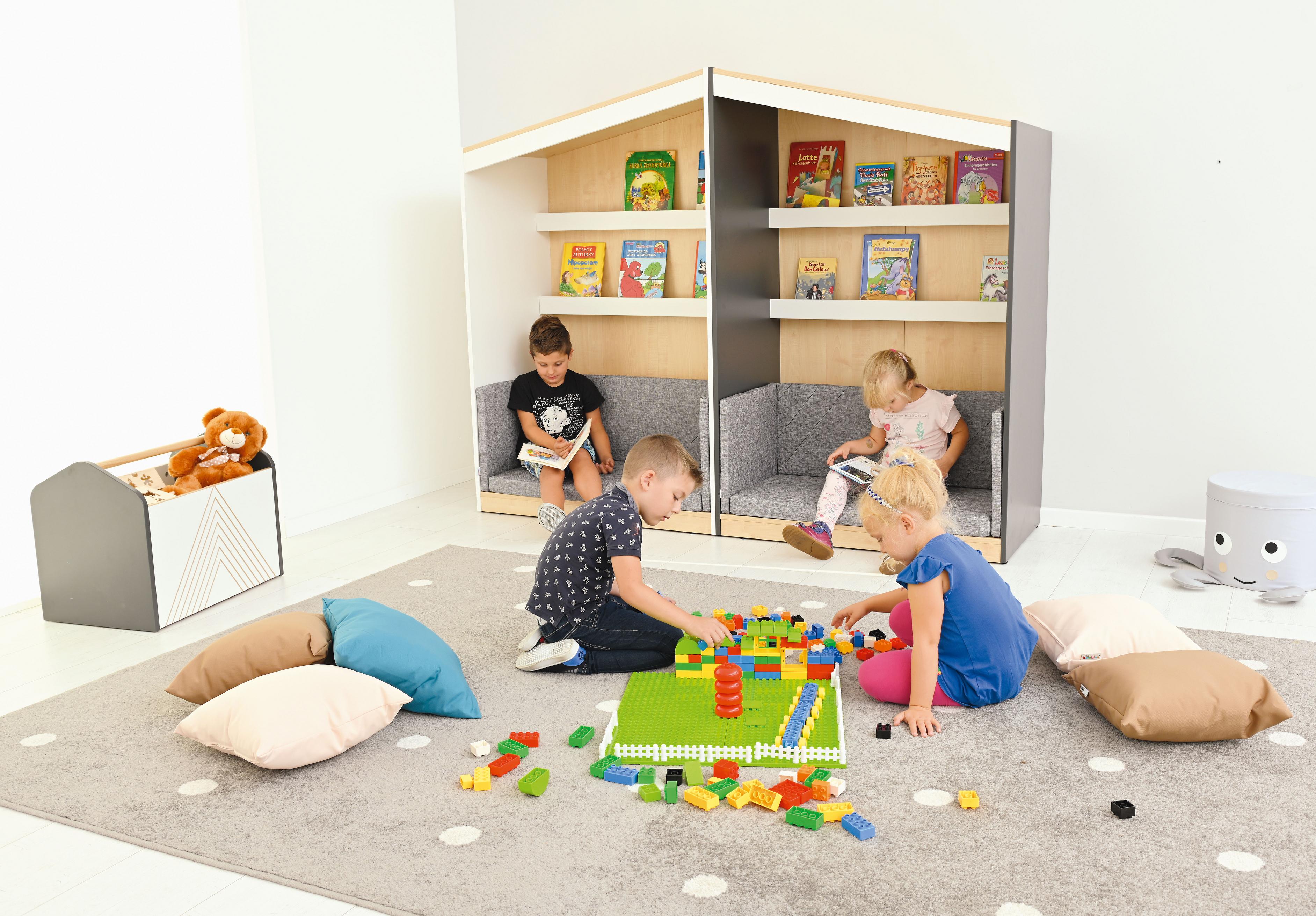 FLO Rollbehälter für Bücher mit Tragegriff – Praktisch & Stilvoll - Produkt wird im Kindergarten oder Schule genutzt.