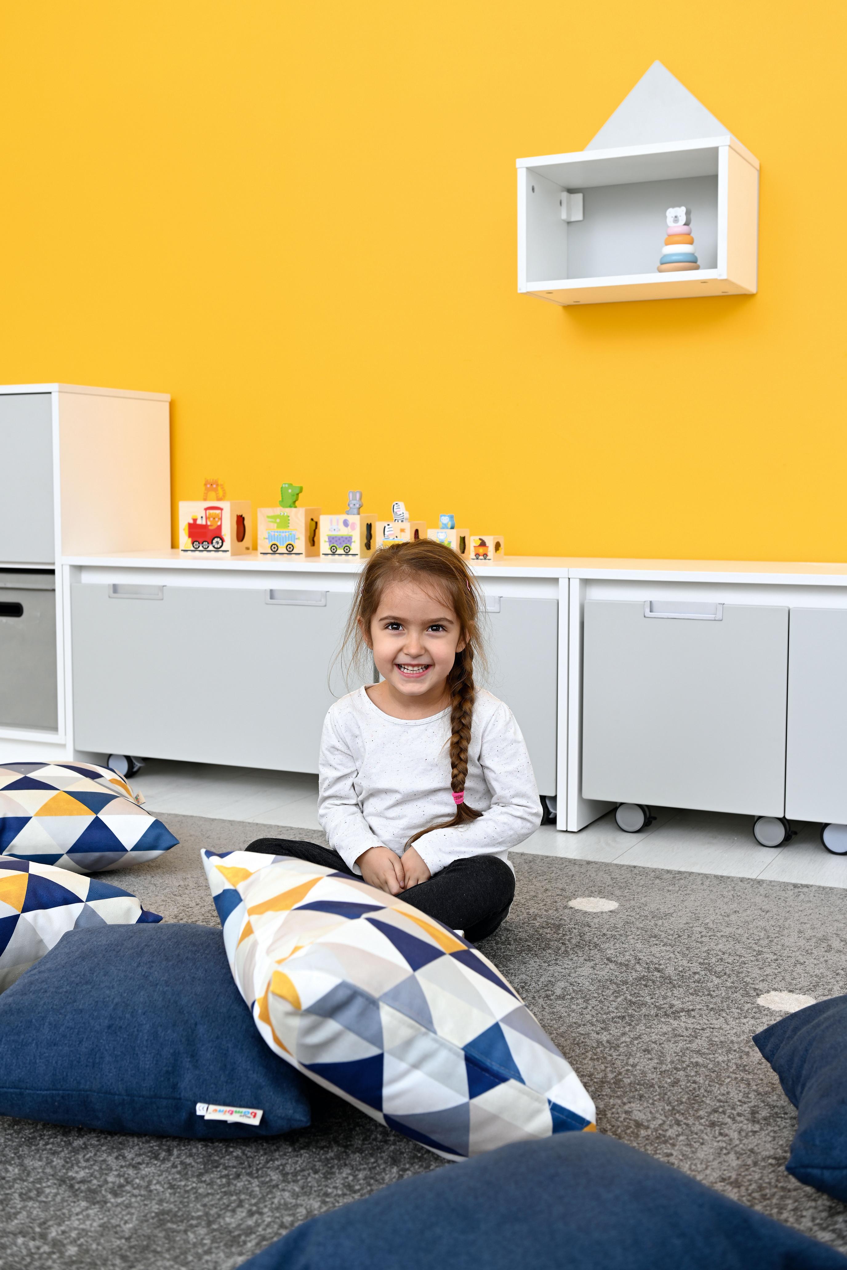 Kissen für Sitzlandschaft als Spielfläche im Klassenraum.