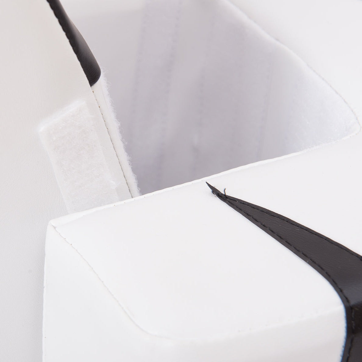 Siège en mousse avec différents motifs d'animaux