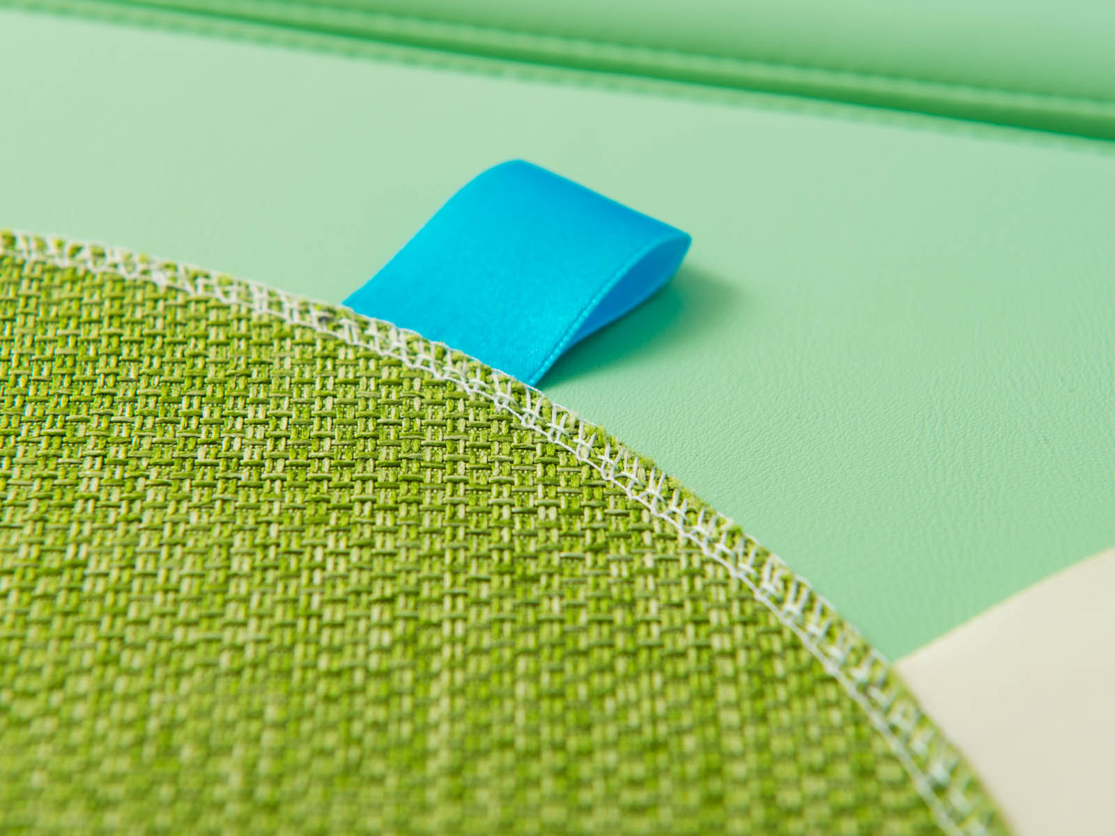 Explorateur sensoriel d'île rampant