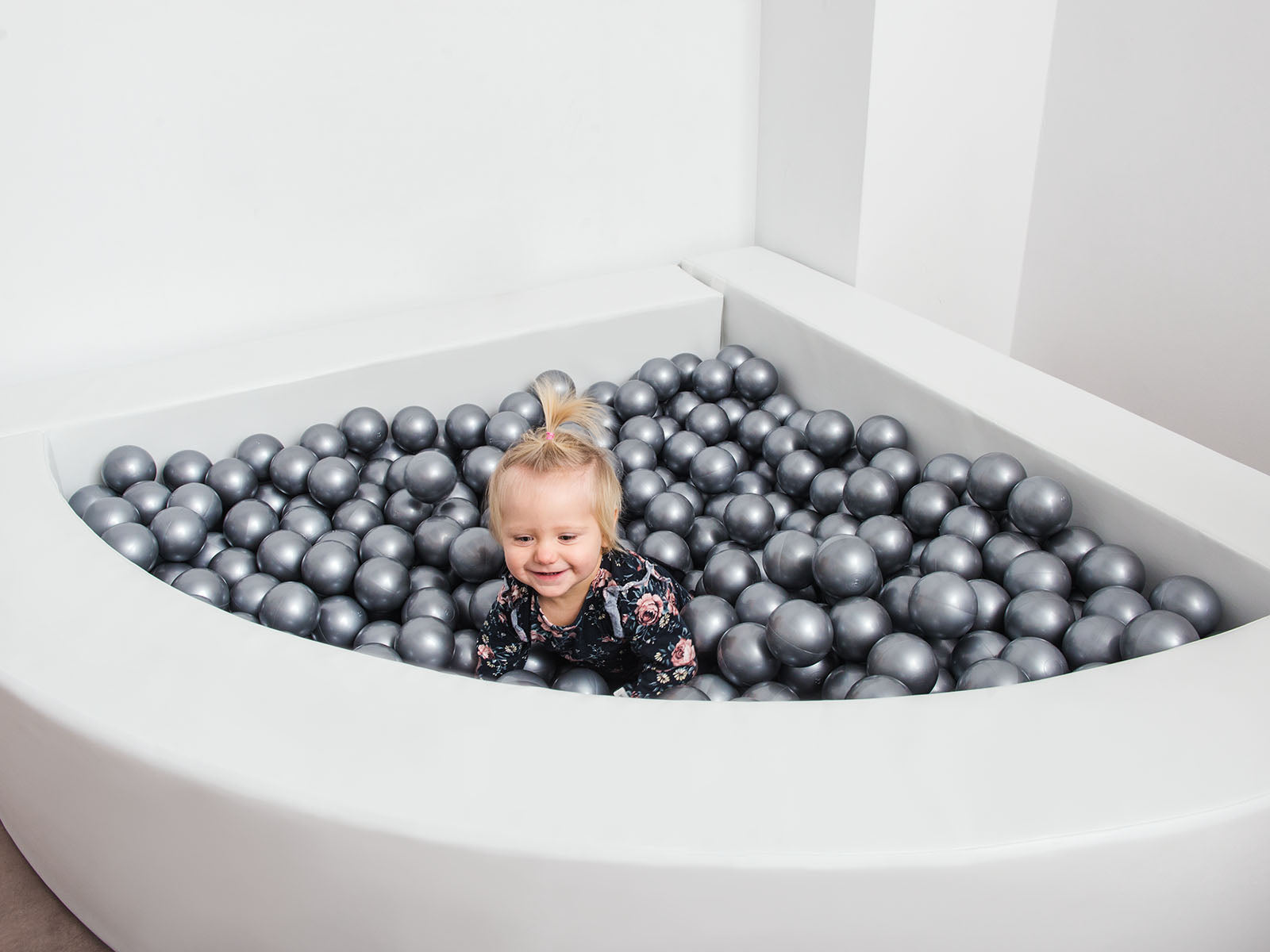 Ballenbad hoekzwembad - wit 160x160x40