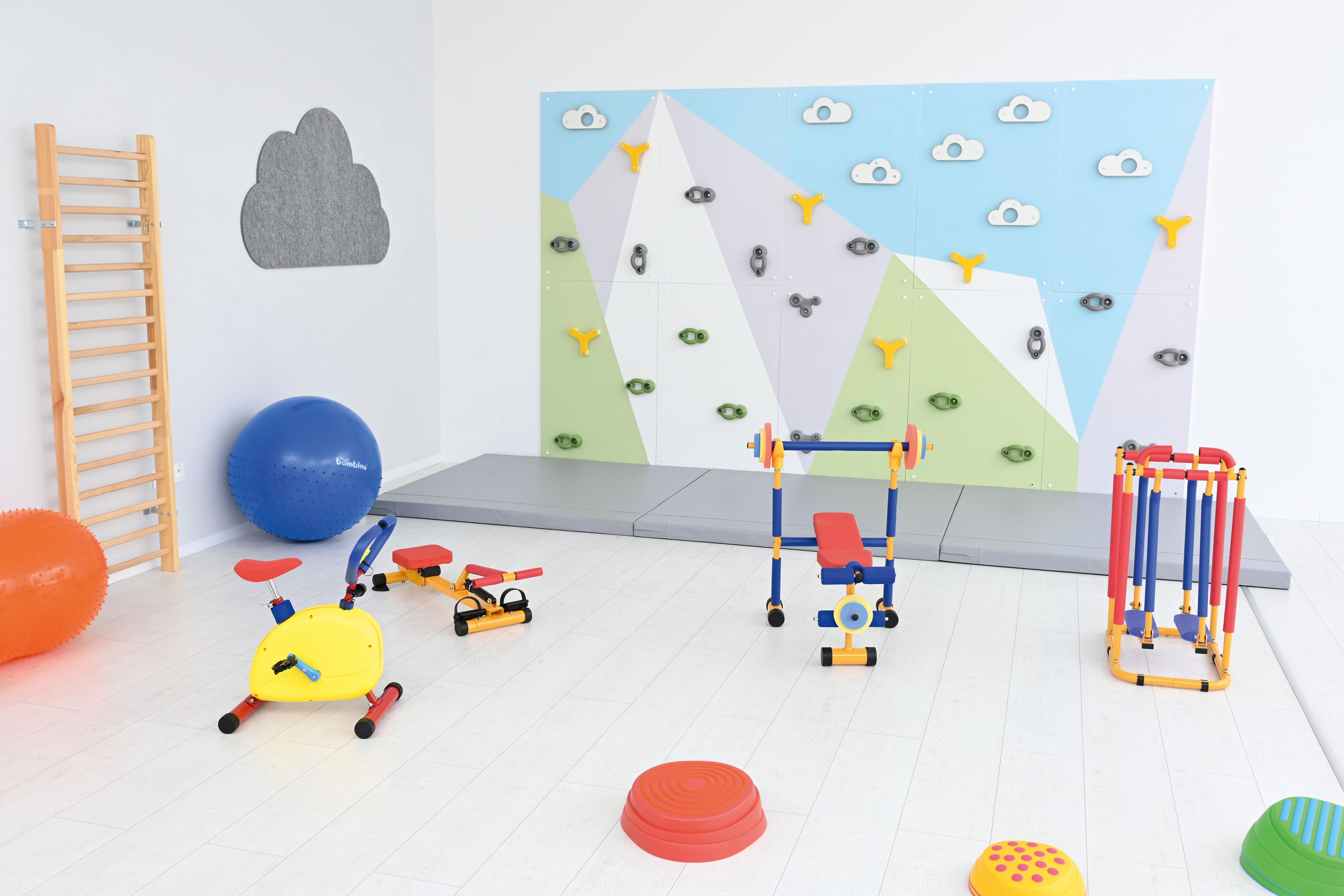 Kletterwand Berge – Kletterwand für Sporthalle in Schule/Kita