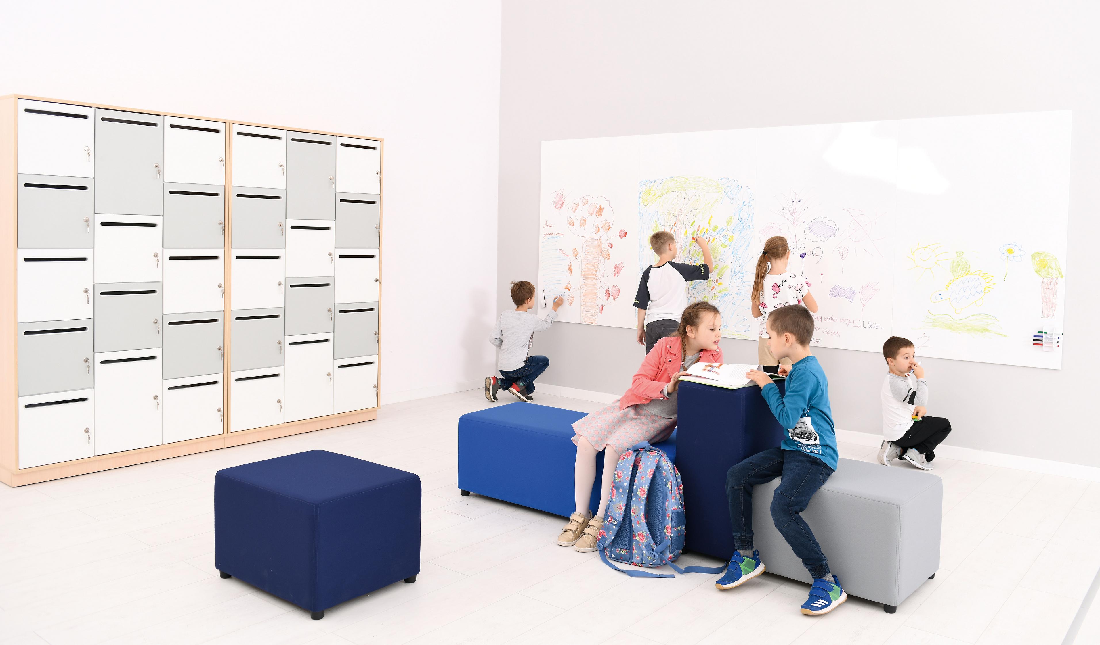 Quadro - Eigentumsschrank/Spind mit 14 Fächern für Schulen