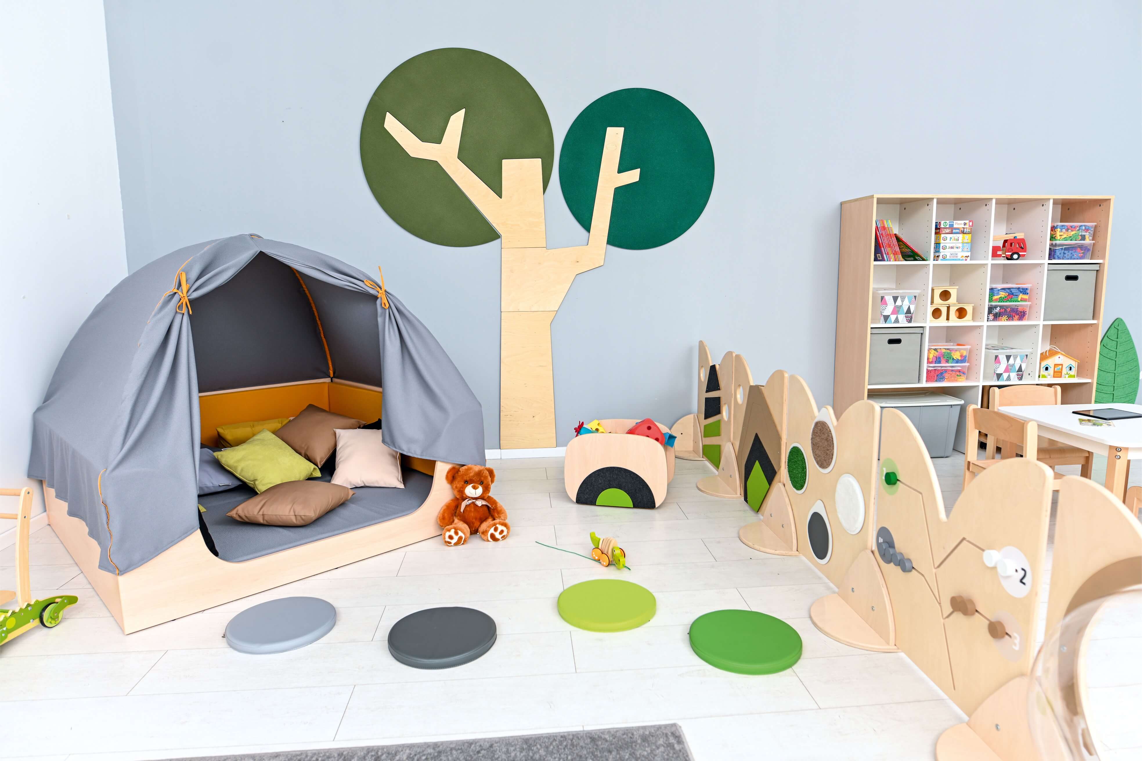 Sinneshöhle und Kuschelecke, gepolstert für Kindergarten und Krippen im Gruppenraum